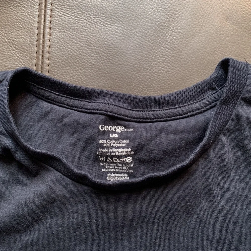 • Dad’s In Control Graphic T • - Picture 7 of 7